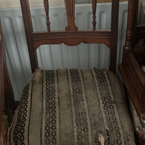 Hall chair