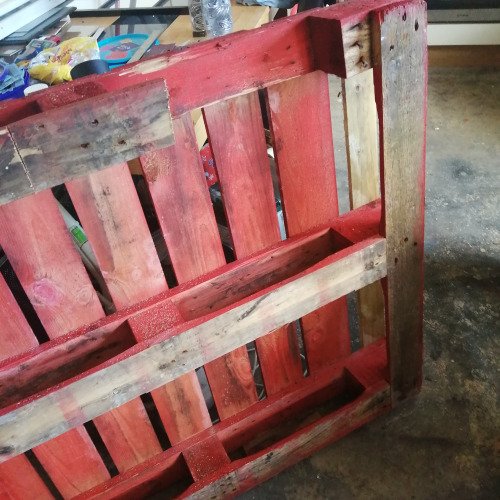 Pallet bed
